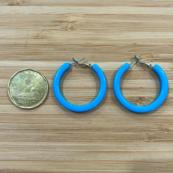 Blue Plastic Y2K hoop earrings - Picture 1 of 1